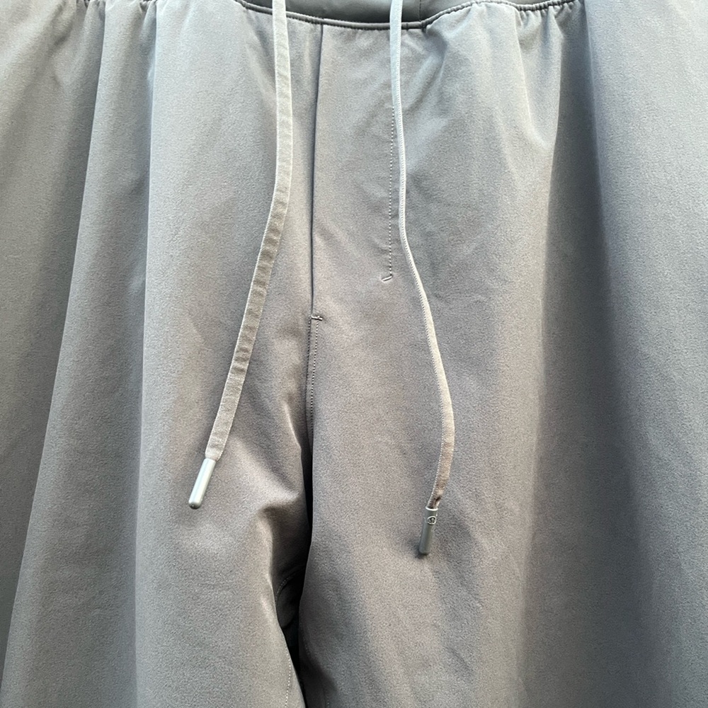 Lululemon men’s joggers / XL - Picture 6 of 7